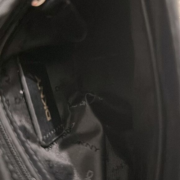 DKNY MINI BAG. - Picture 6 of 7